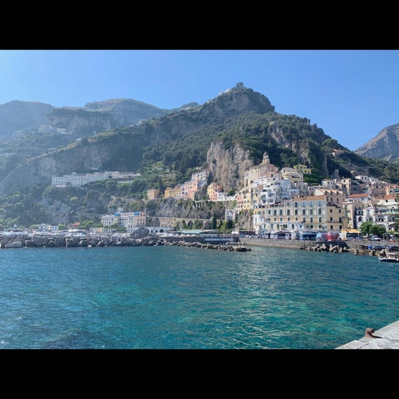 Meet your Posher, Shelly - Picture 1 of 1